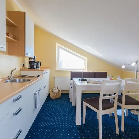 Haffidyll Garni فندق ريريك